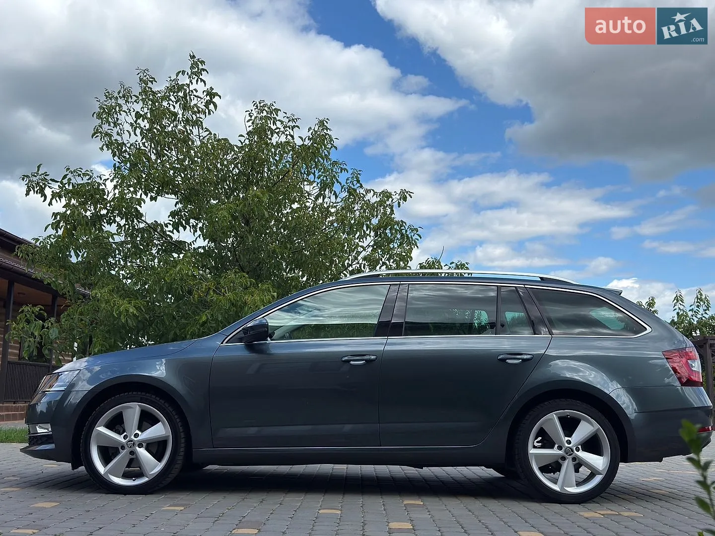 2019 Skoda Octavia - мініатюра 10