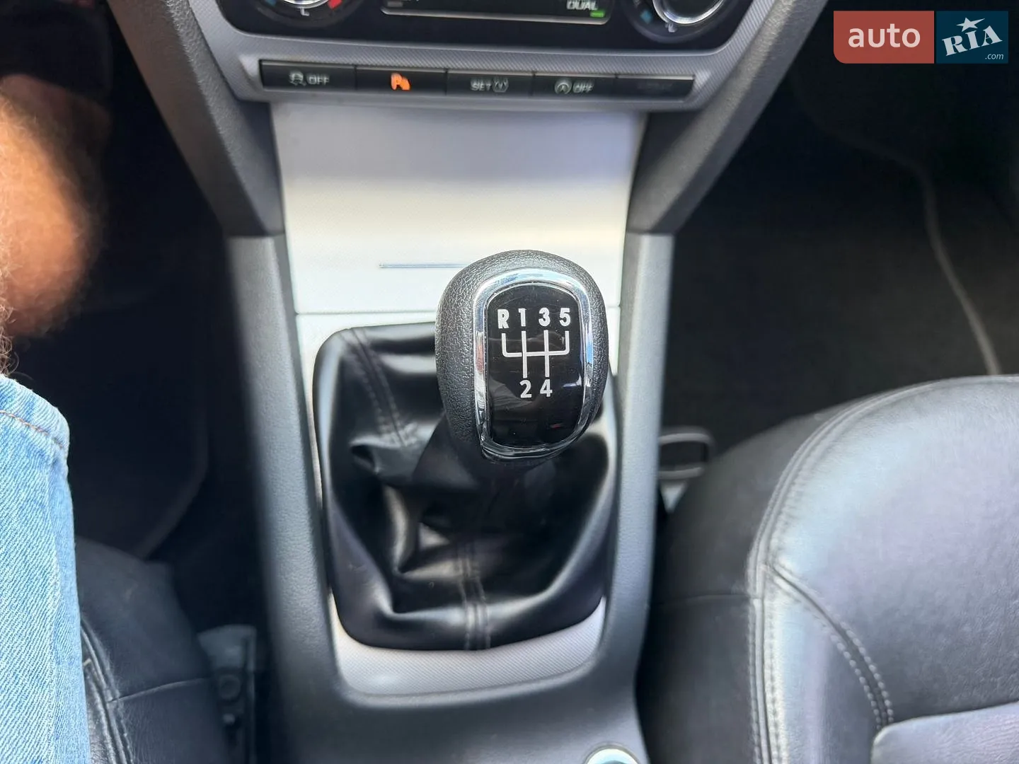 2012 Skoda Octavia - мініатюра 40