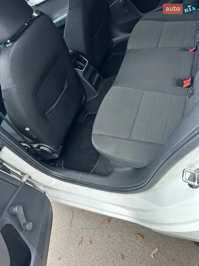 2015 Skoda Octavia - мініатюра 9