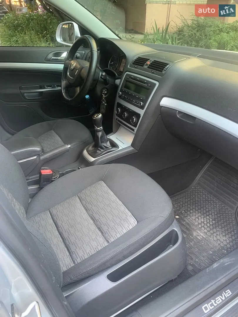 2011 Skoda Octavia - мініатюра 23