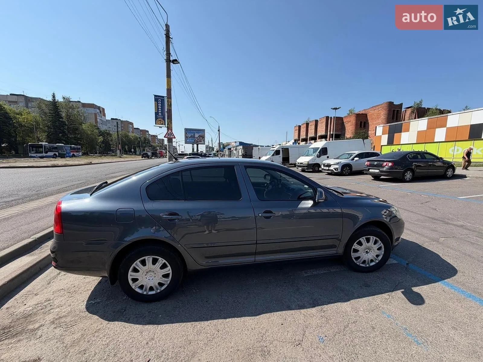 2010 Skoda Octavia - мініатюра 2