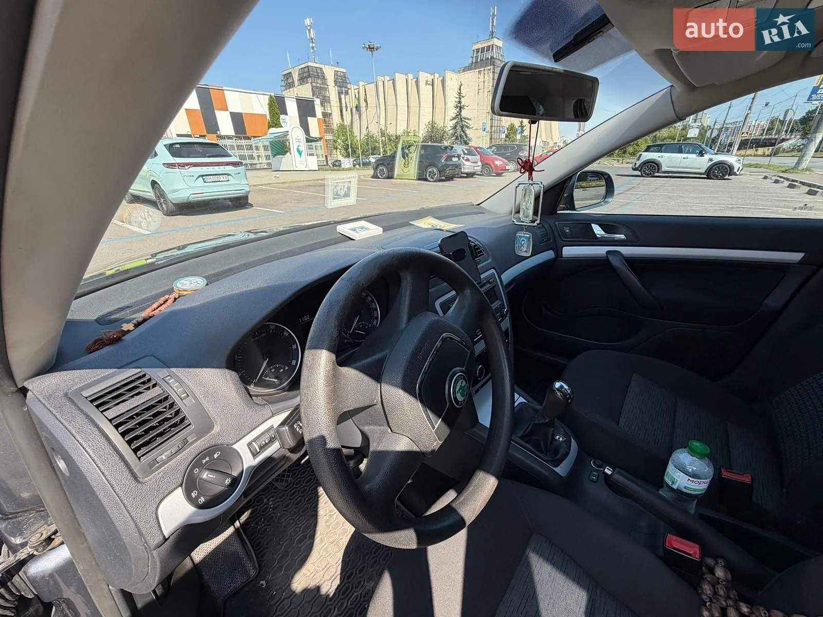 2010 Skoda Octavia - мініатюра 11