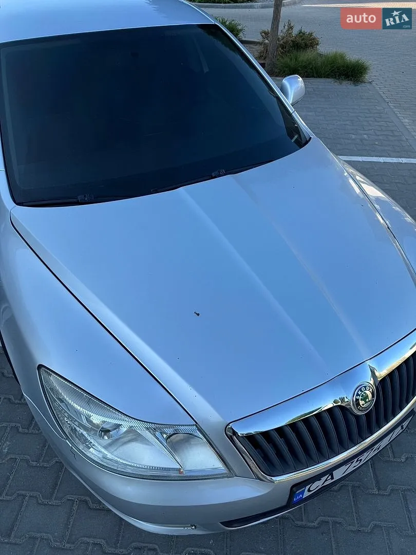 2010 Skoda Octavia - мініатюра 3