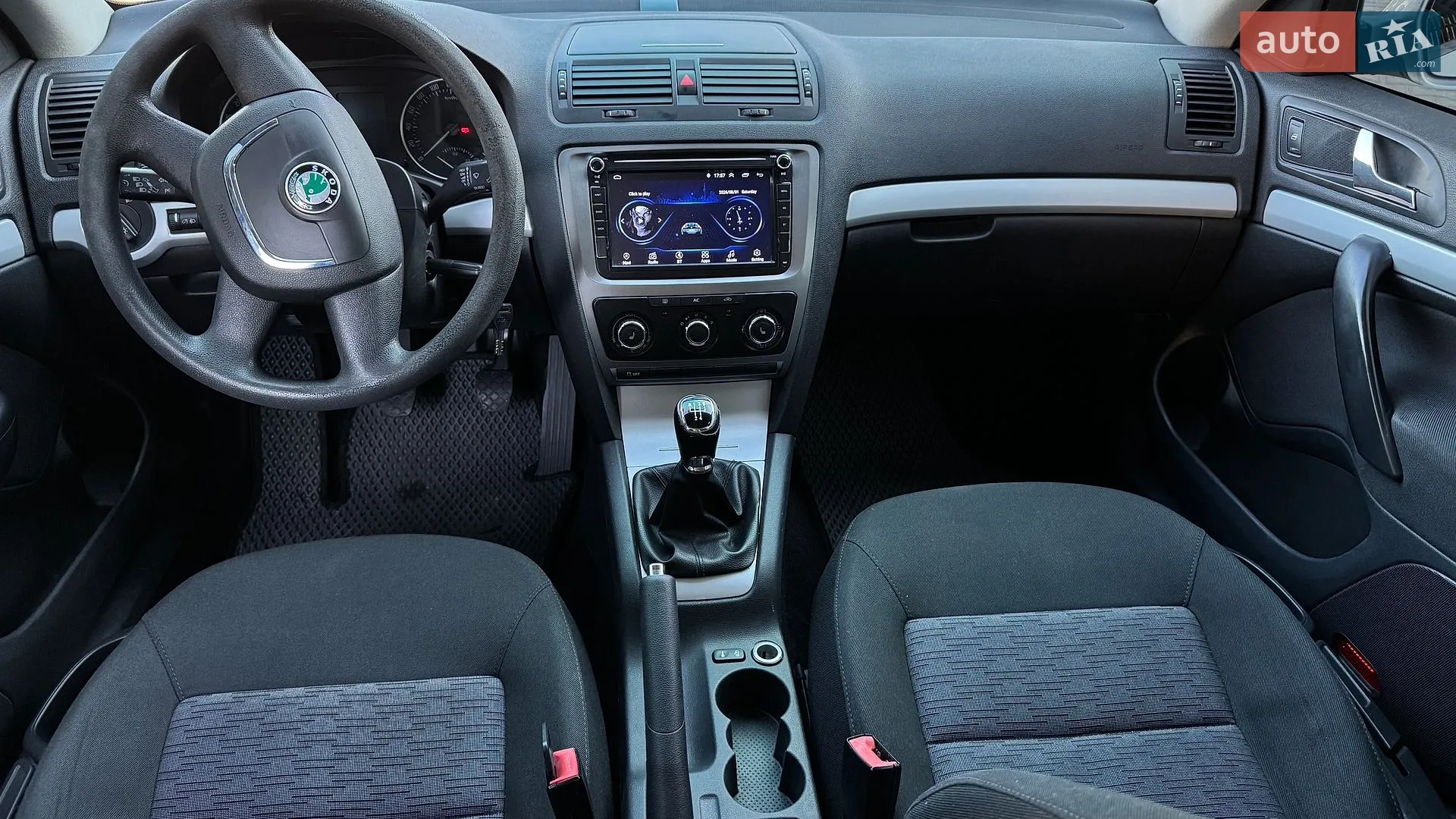 2010 Skoda Octavia - мініатюра 14
