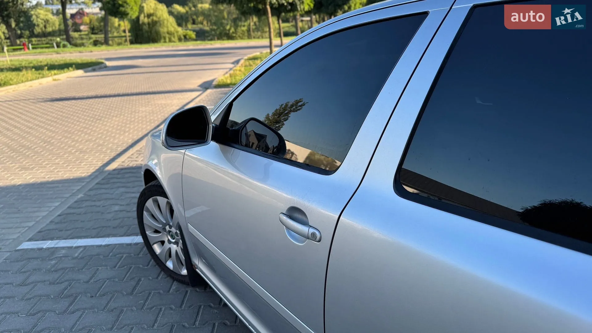 2010 Skoda Octavia - мініатюра 31