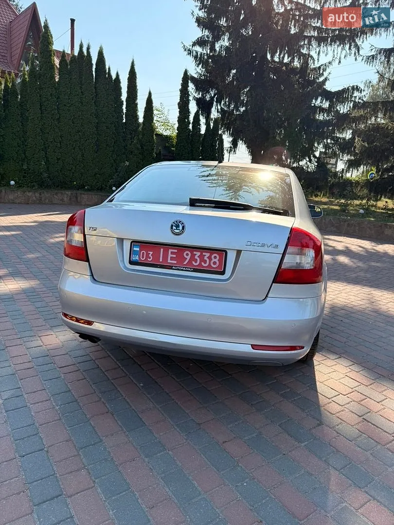 2010 Skoda Octavia - мініатюра 11