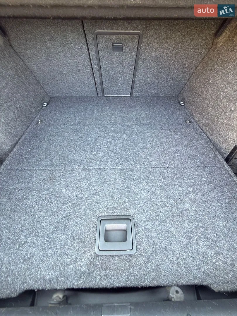 2010 Skoda Octavia - мініатюра 29