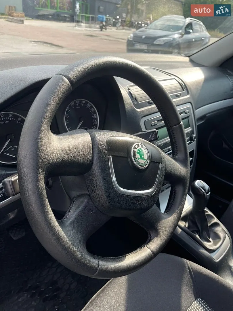2011 Skoda Octavia - мініатюра 16