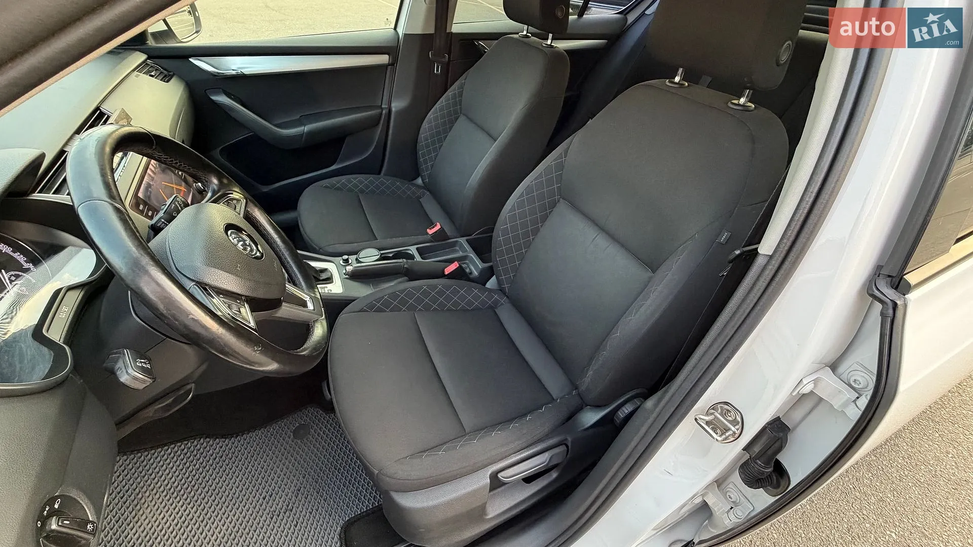 2019 Skoda Octavia - мініатюра 21