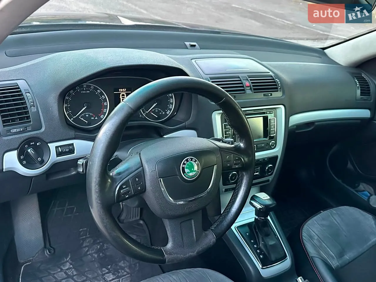2011 Skoda Octavia - мініатюра 6