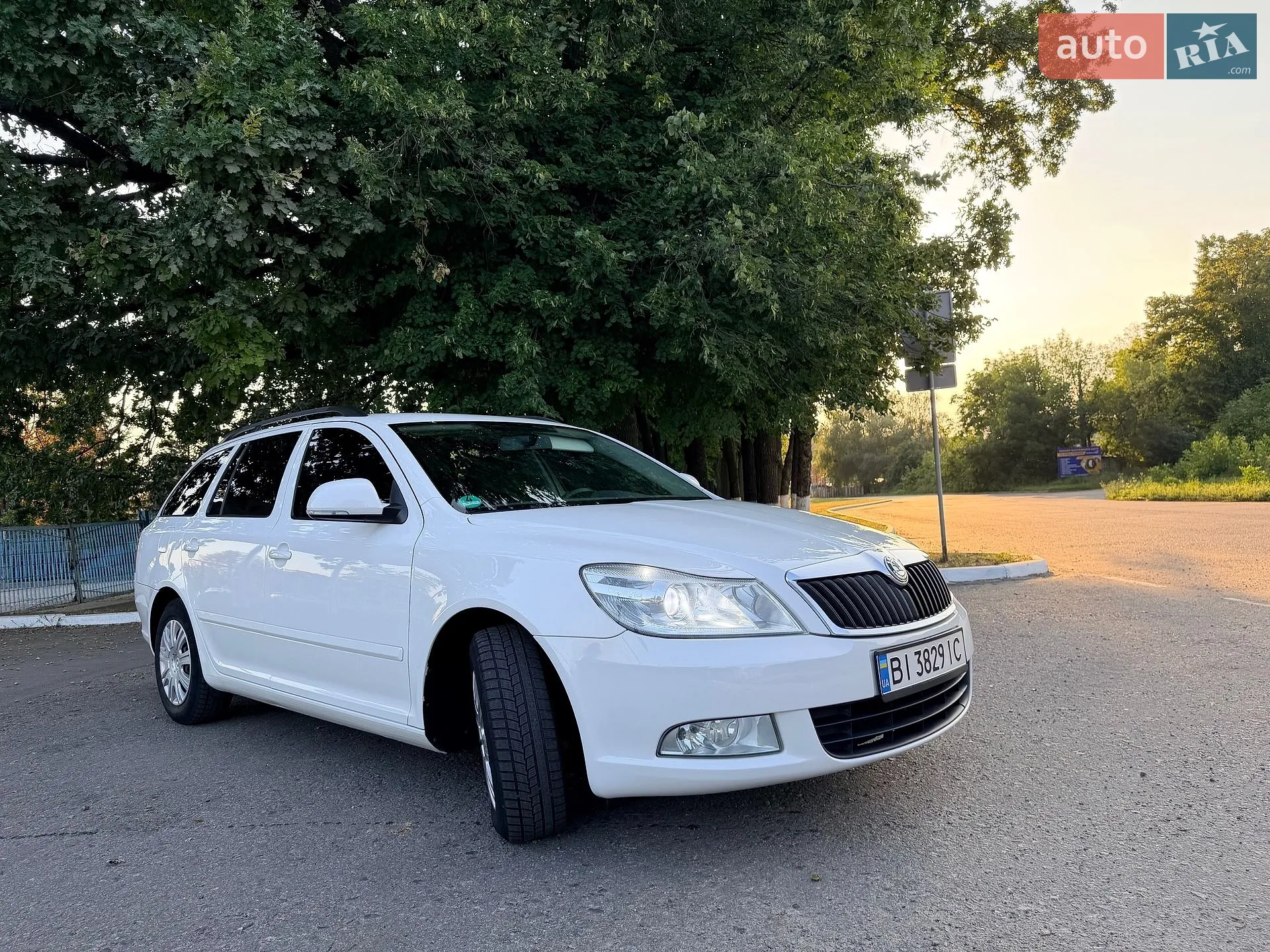 2010 Skoda Octavia - мініатюра 5
