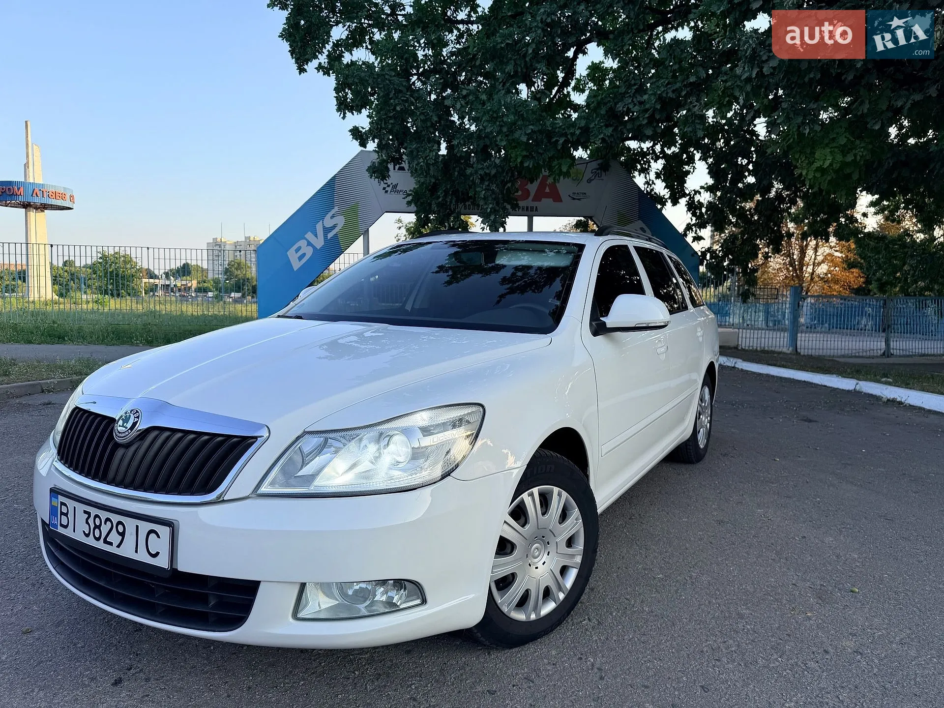 2010 Skoda Octavia - фото 1