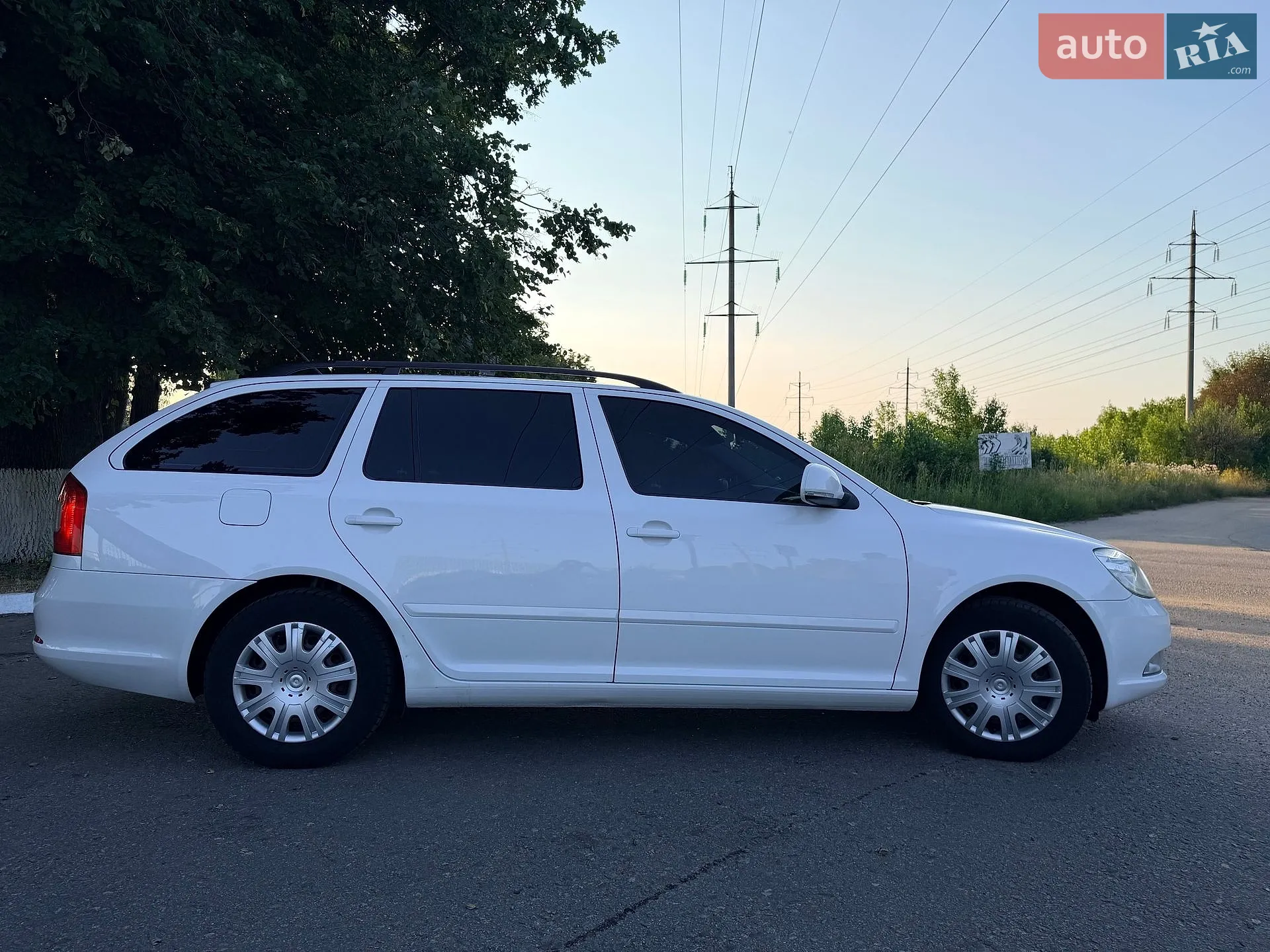 2010 Skoda Octavia - мініатюра 10