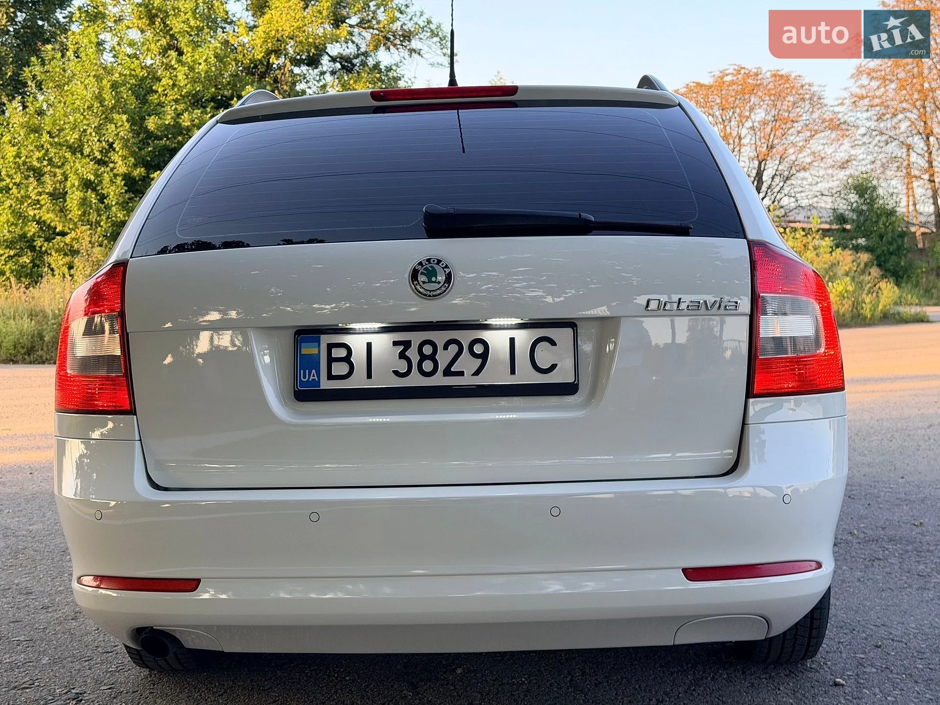 2010 Skoda Octavia - мініатюра 13