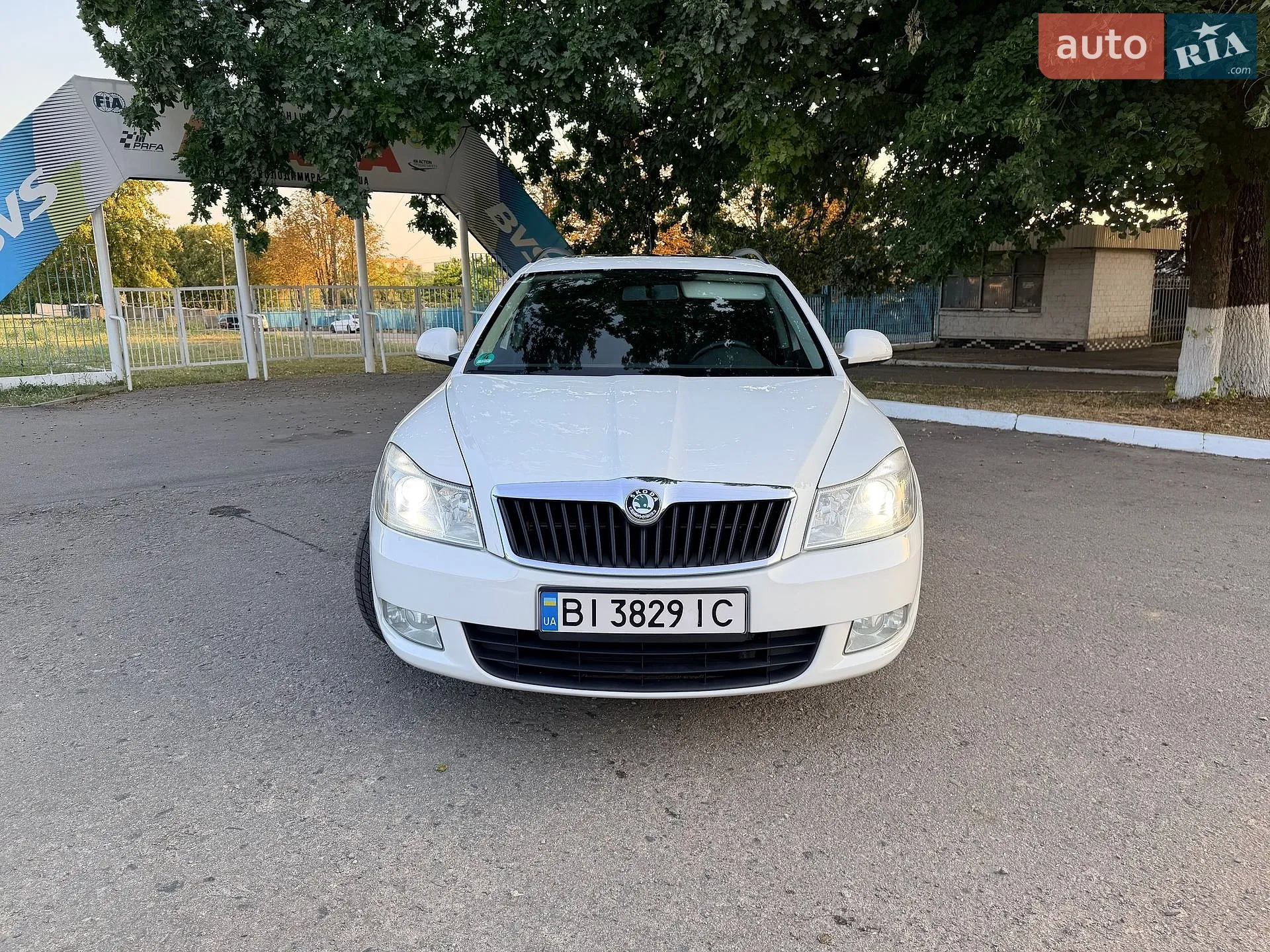 2010 Skoda Octavia - мініатюра 17