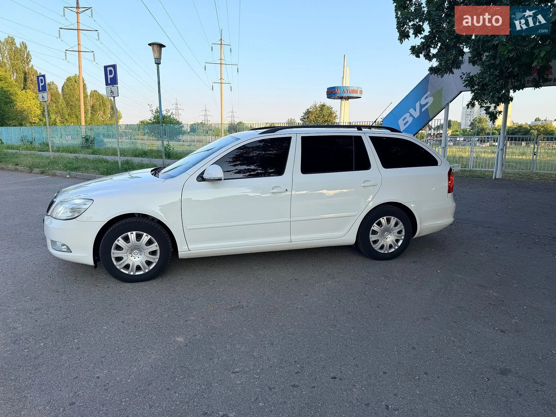 2010 Skoda Octavia - мініатюра 9
