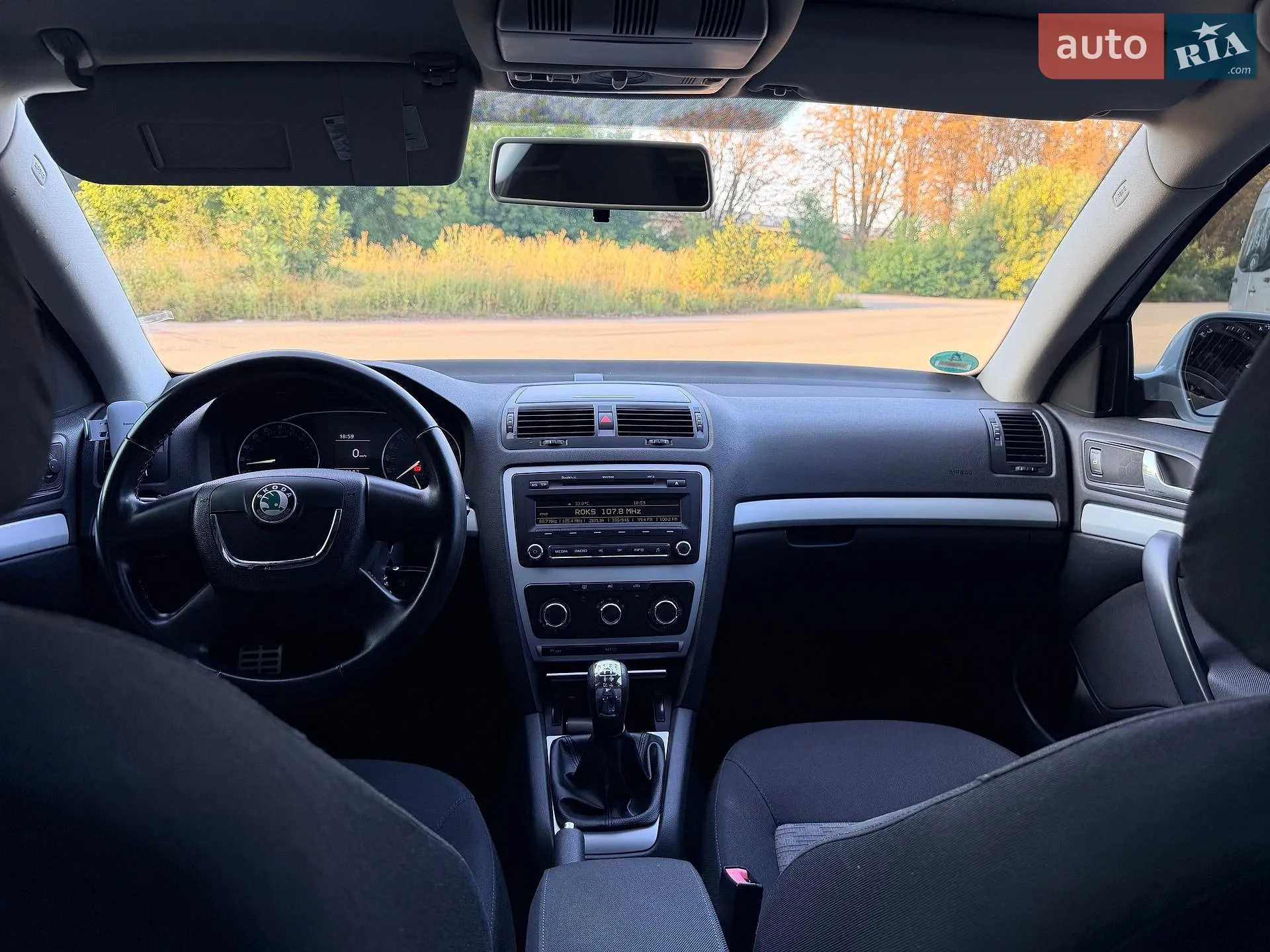 2010 Skoda Octavia - мініатюра 33