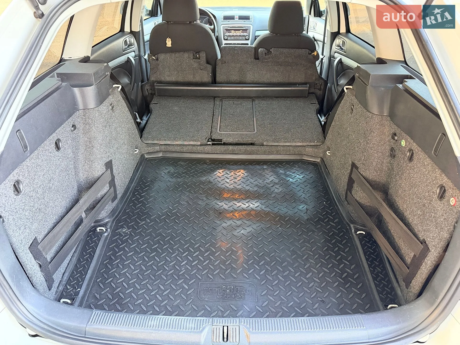 2010 Skoda Octavia - мініатюра 37