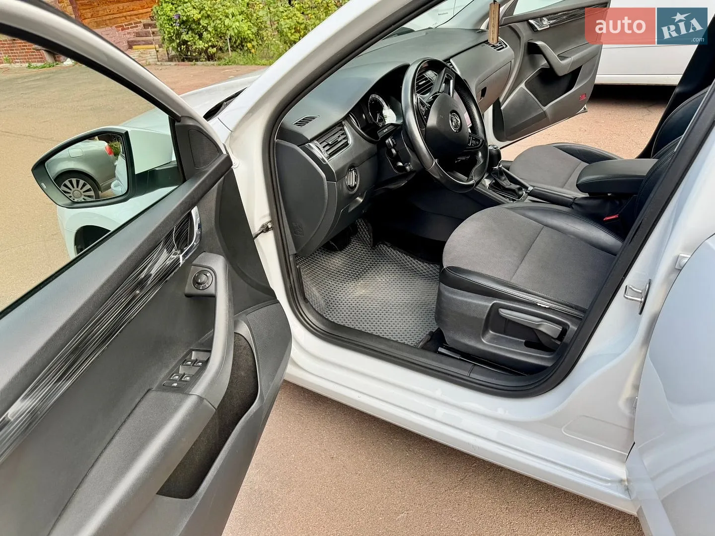 2018 Skoda Octavia - мініатюра 12
