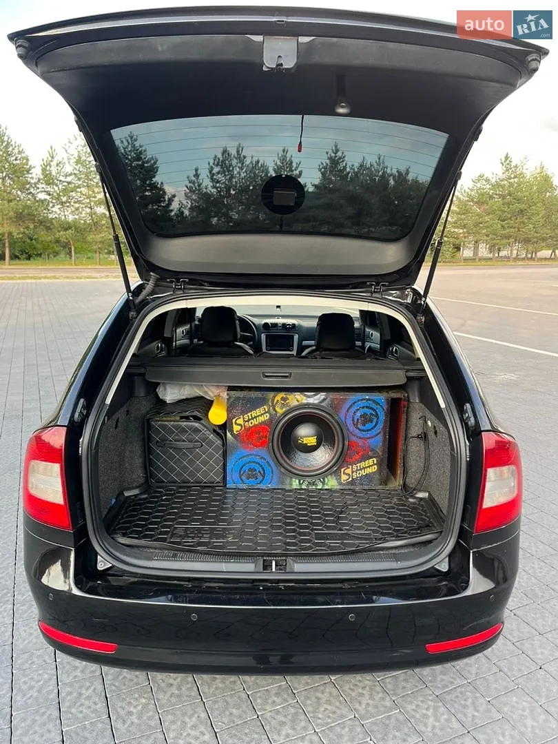 2011 Skoda Octavia - мініатюра 8