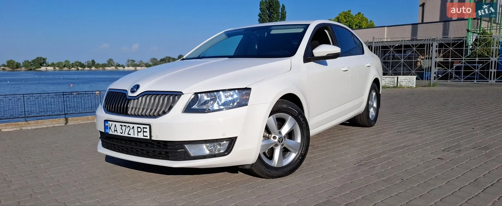 2016 Skoda Octavia - фото 1