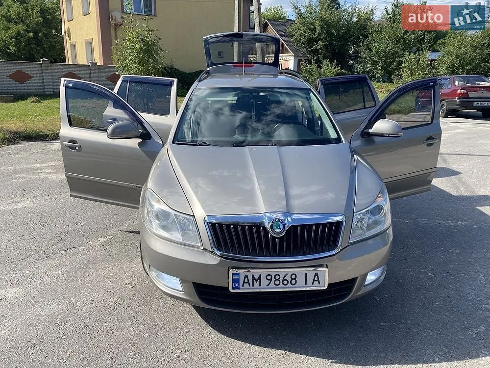 2011 Skoda Octavia - фото 1