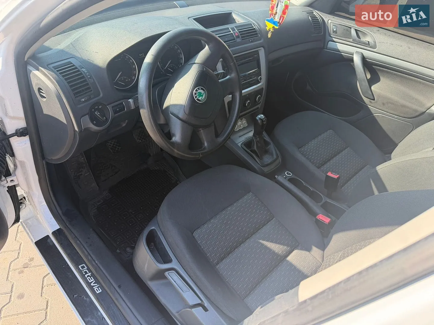2011 Skoda Octavia - мініатюра 12
