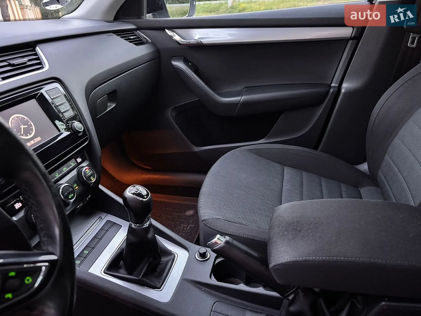 2015 Skoda Octavia - мініатюра 20