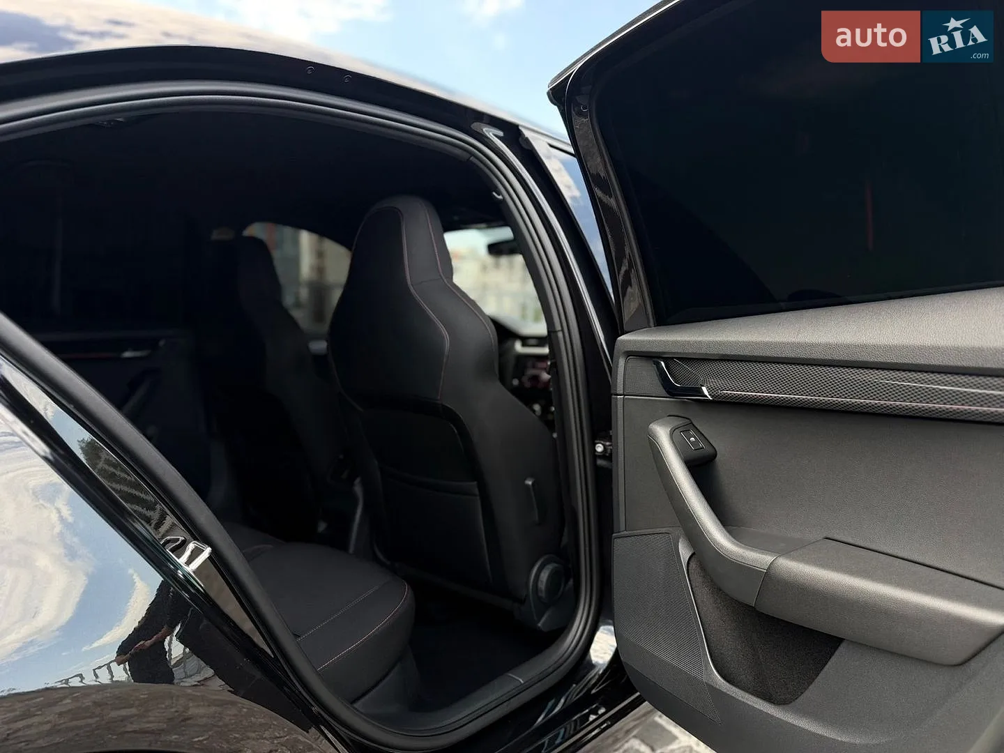 2019 Skoda Octavia - мініатюра 28