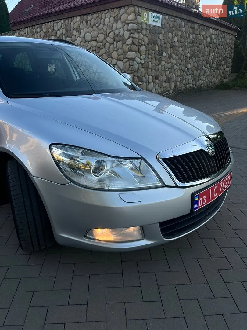 2010 Skoda Octavia - мініатюра 19