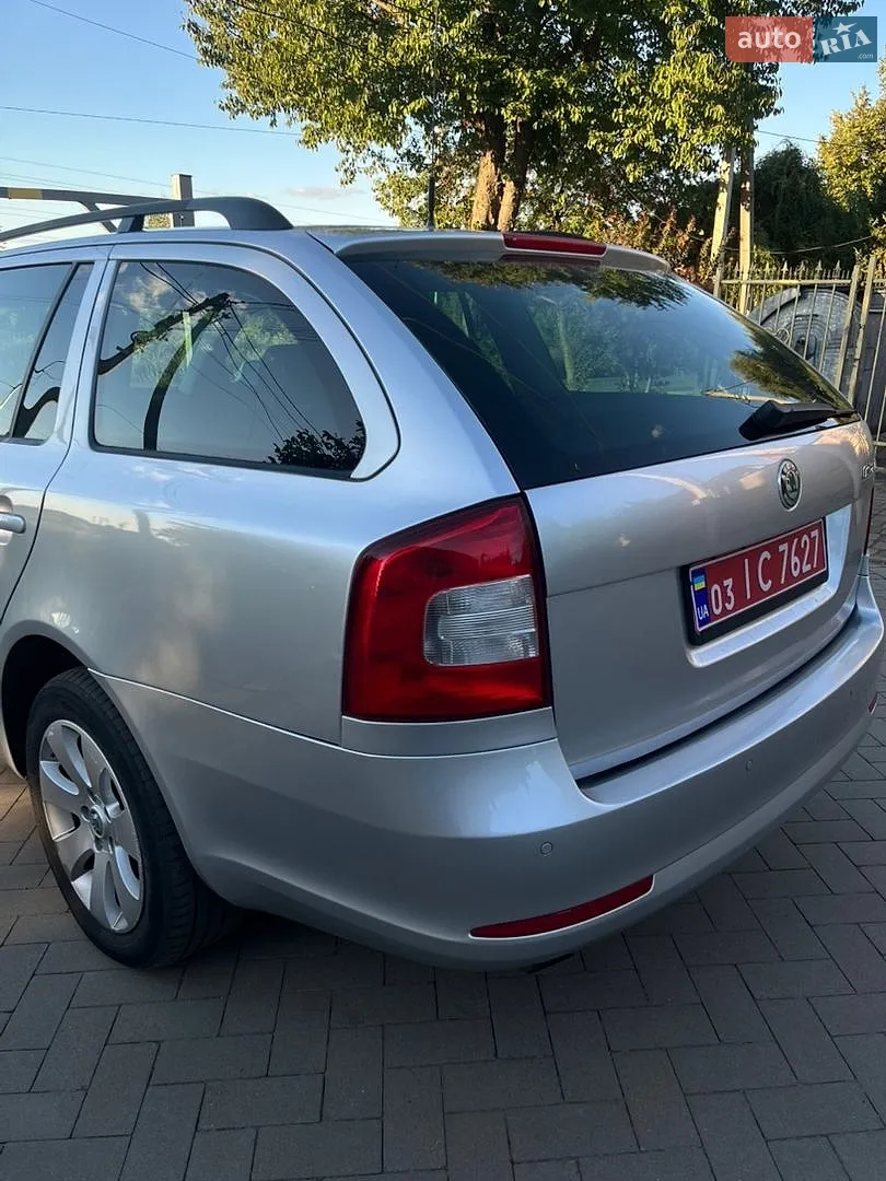 2010 Skoda Octavia - мініатюра 21