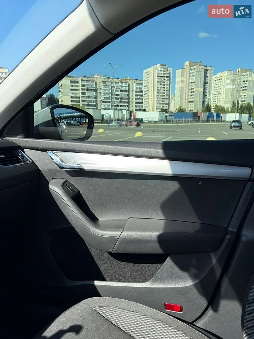 2017 Skoda Octavia - мініатюра 17