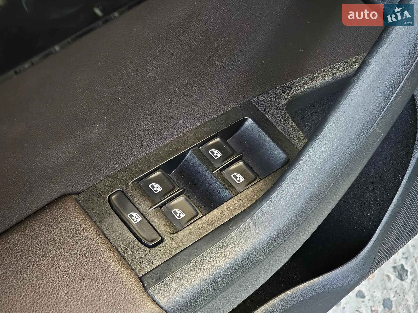 2016 Skoda Octavia - мініатюра 24