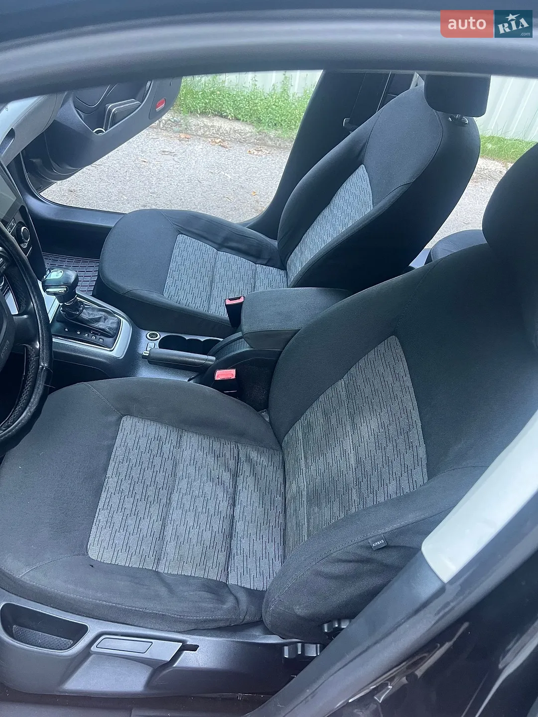 2010 Skoda Octavia - мініатюра 17