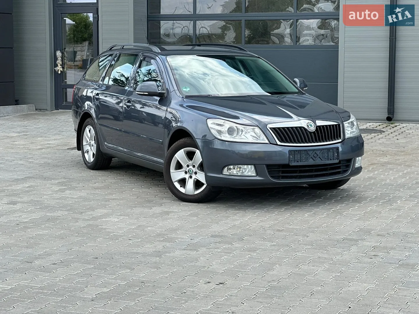 2011 Skoda Octavia - мініатюра 2
