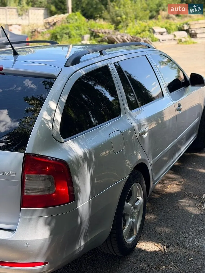 2010 Skoda Octavia - мініатюра 4