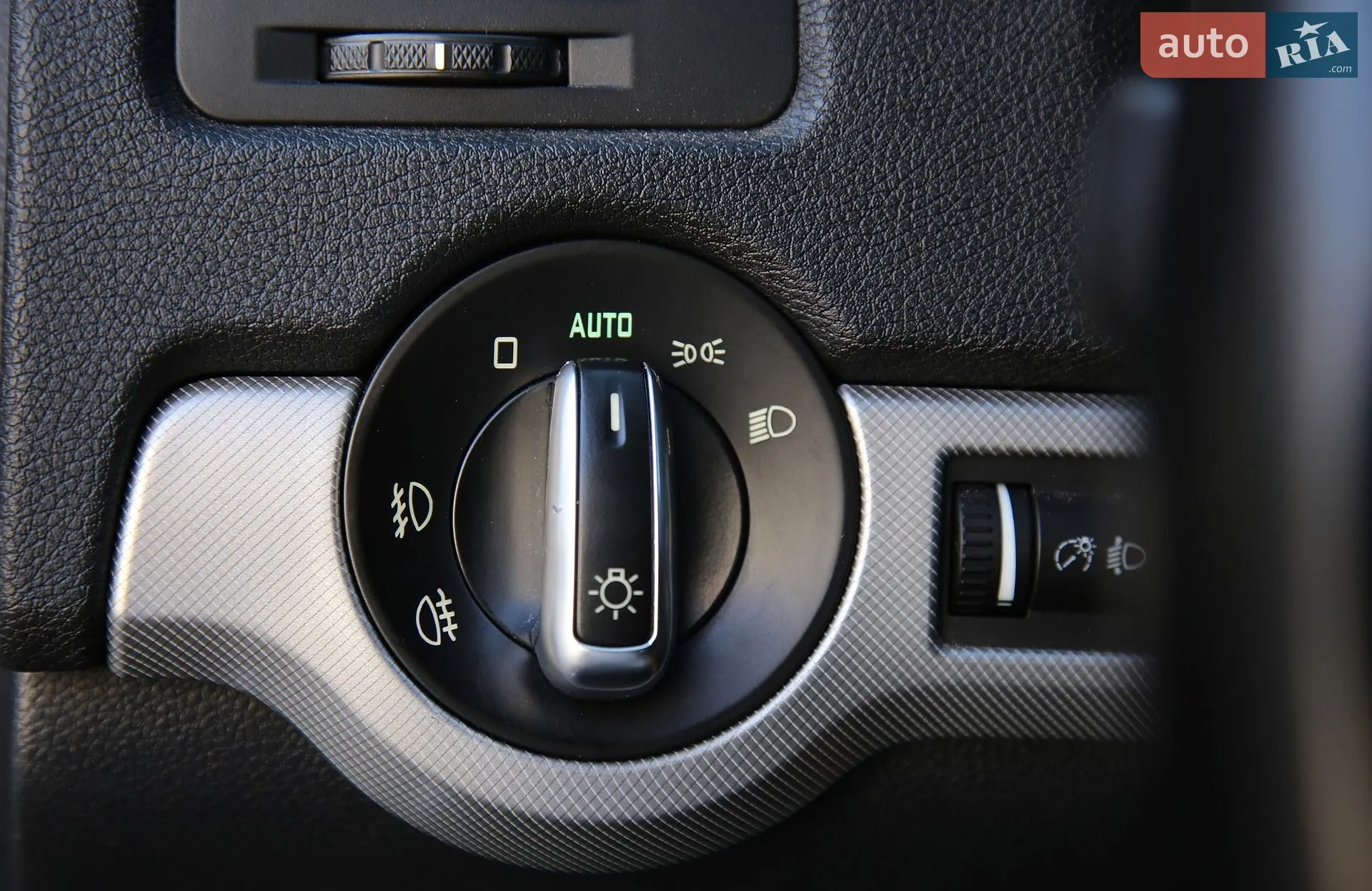 2012 Skoda Octavia - мініатюра 18