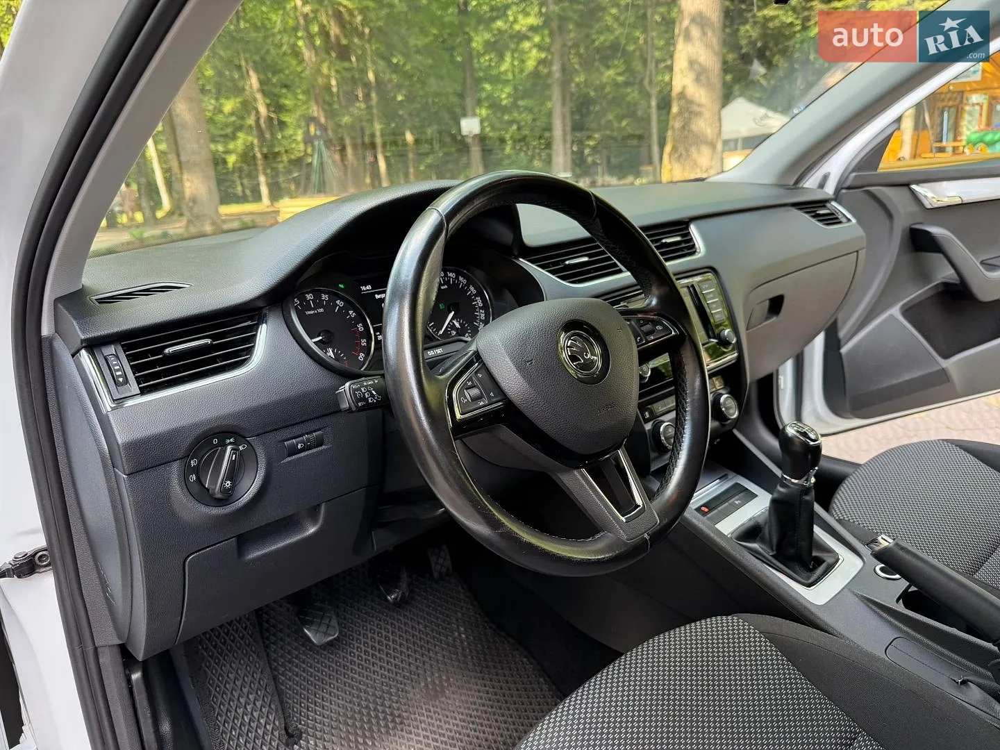 2016 Skoda Octavia - мініатюра 113