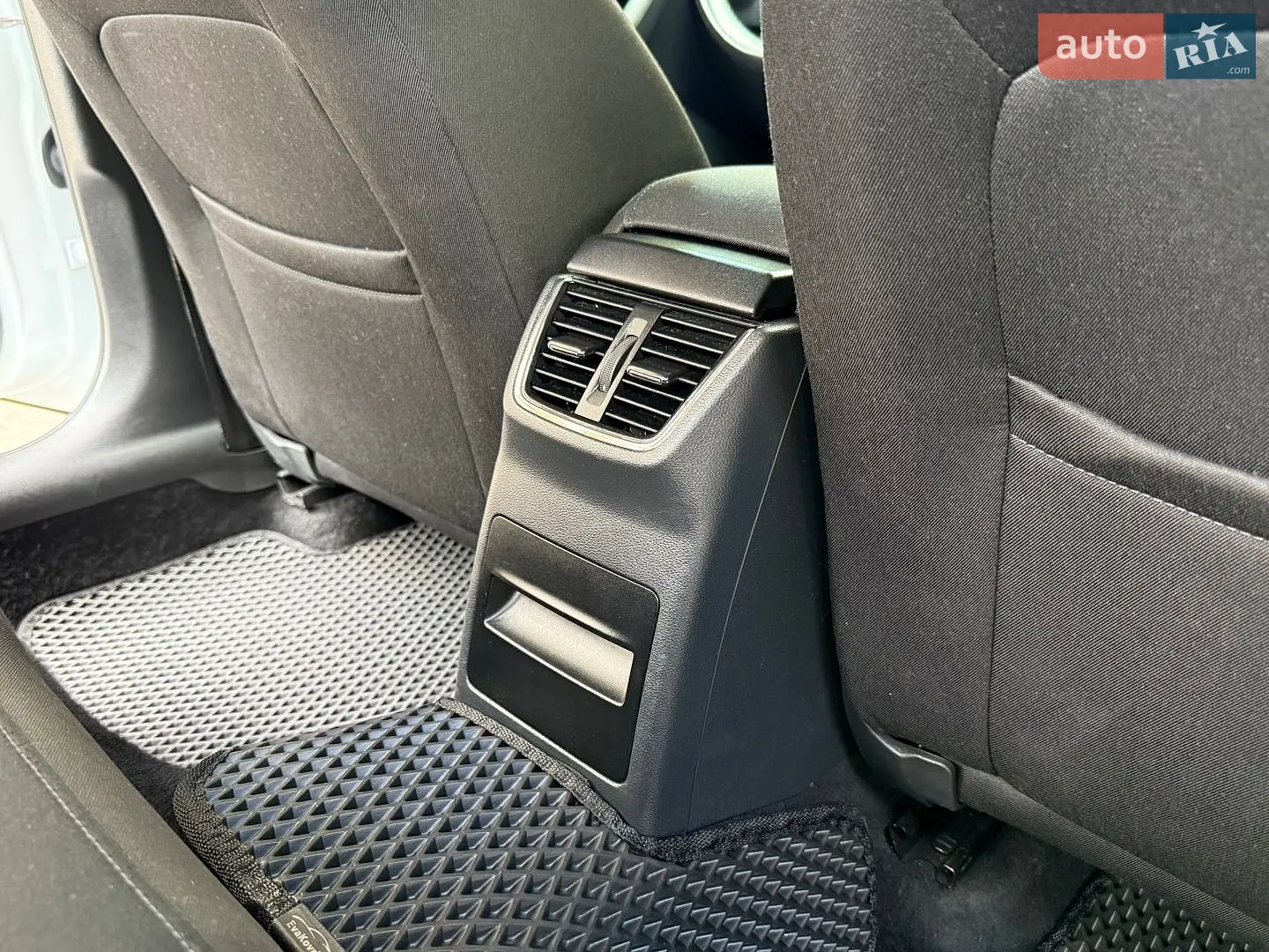 2016 Skoda Octavia - мініатюра 158