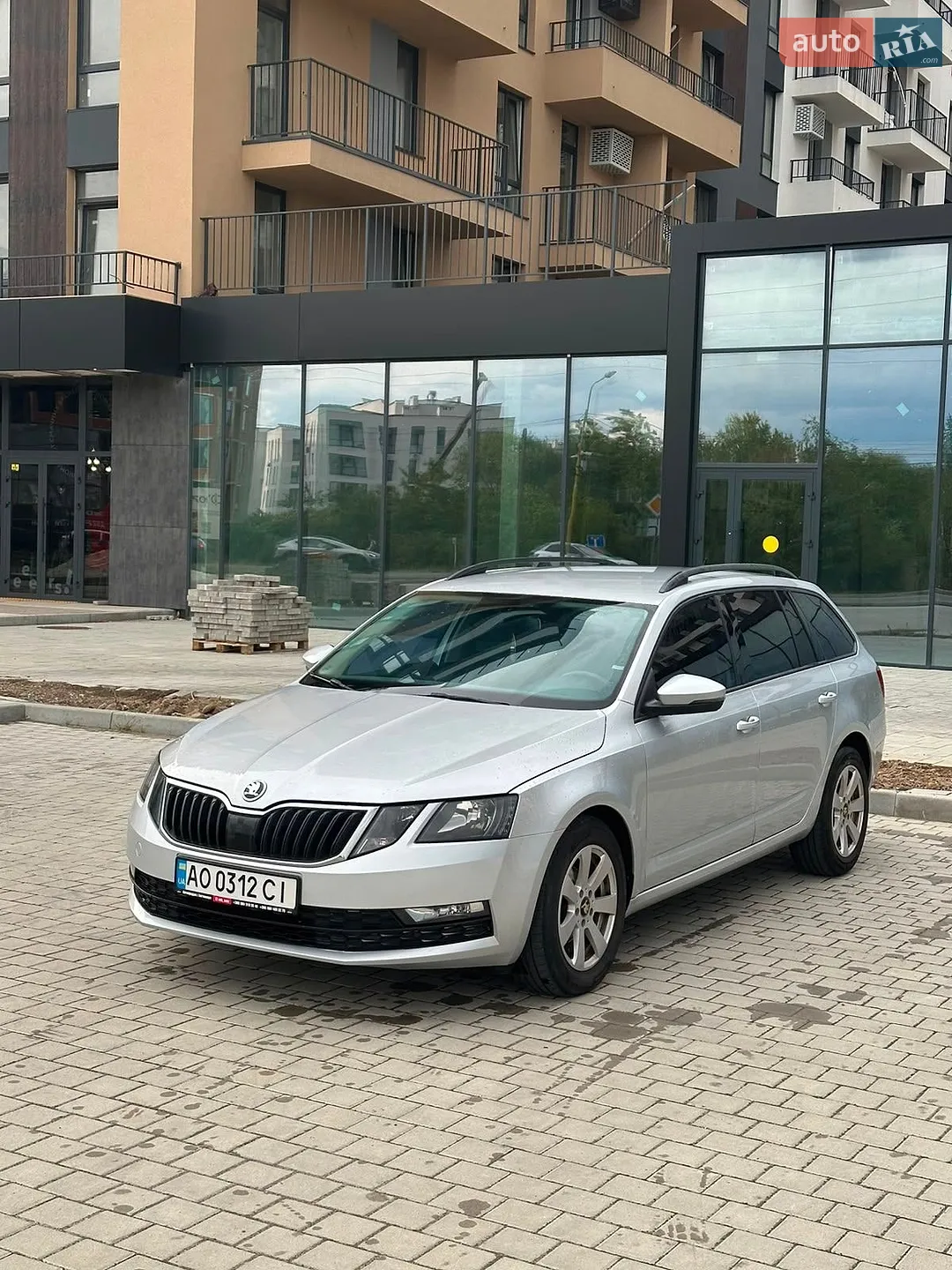 2017 Skoda Octavia - мініатюра 8