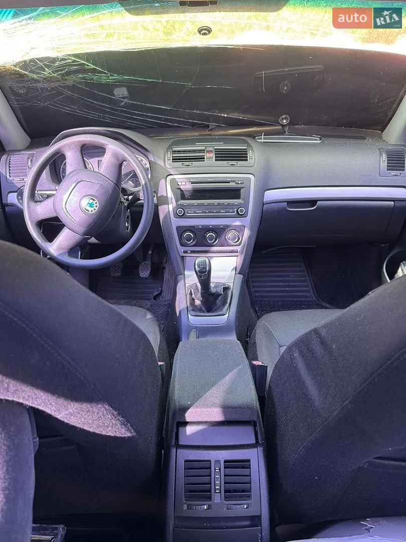 2011 Skoda Octavia - мініатюра 3