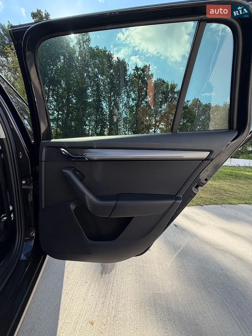 2019 Skoda Octavia - мініатюра 103