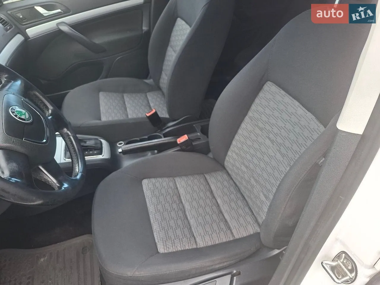 2011 Skoda Octavia - мініатюра 16