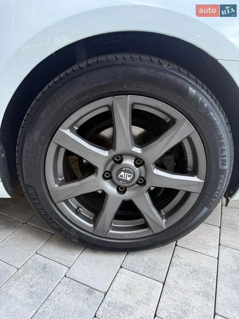 2017 Skoda Octavia - мініатюра 8