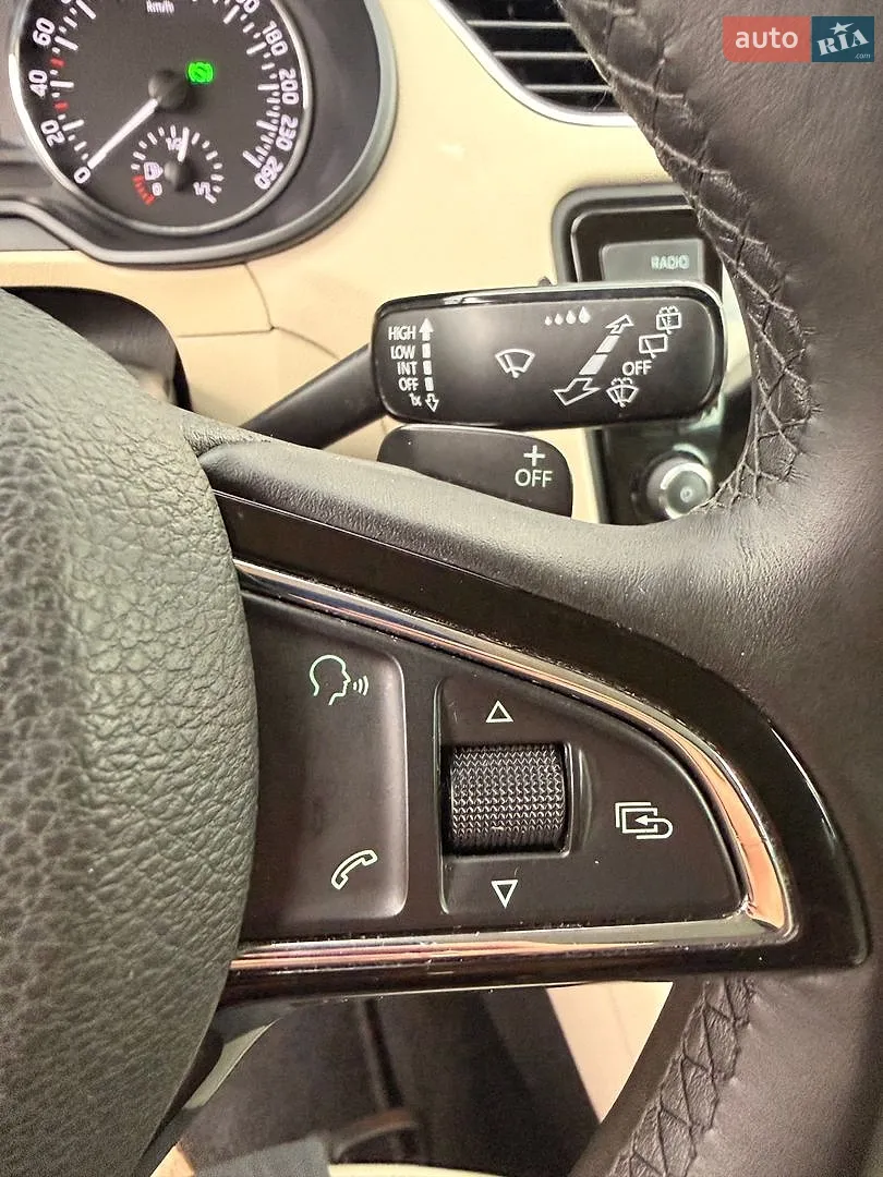 2014 Skoda Octavia - мініатюра 132