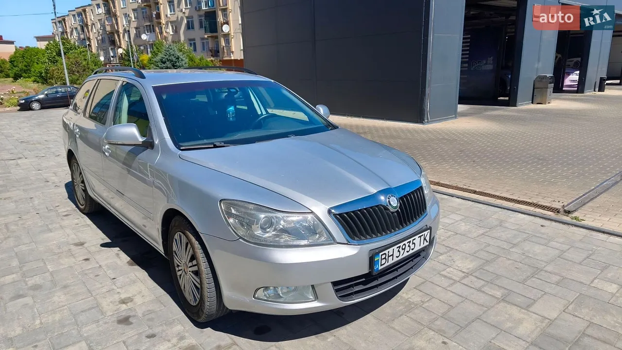 2010 Skoda Octavia - мініатюра 20