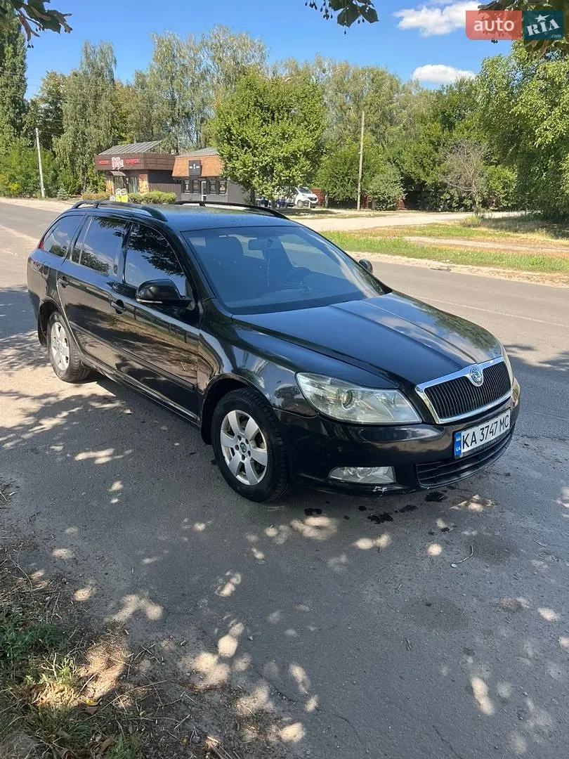 2010 Skoda Octavia - фото 1