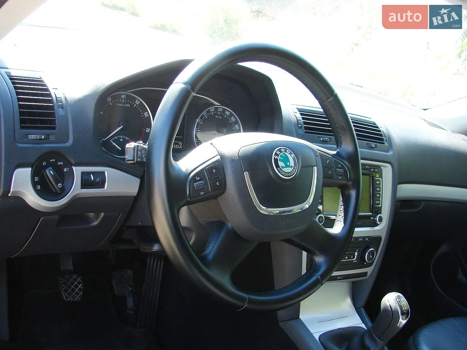 2011 Skoda Octavia - мініатюра 16