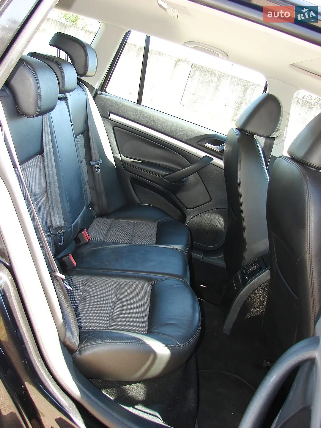 2011 Skoda Octavia - мініатюра 22
