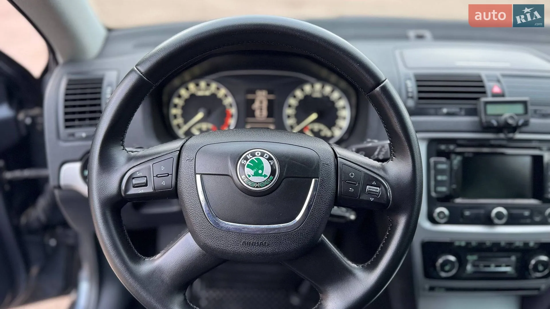2010 Skoda Octavia - мініатюра 19